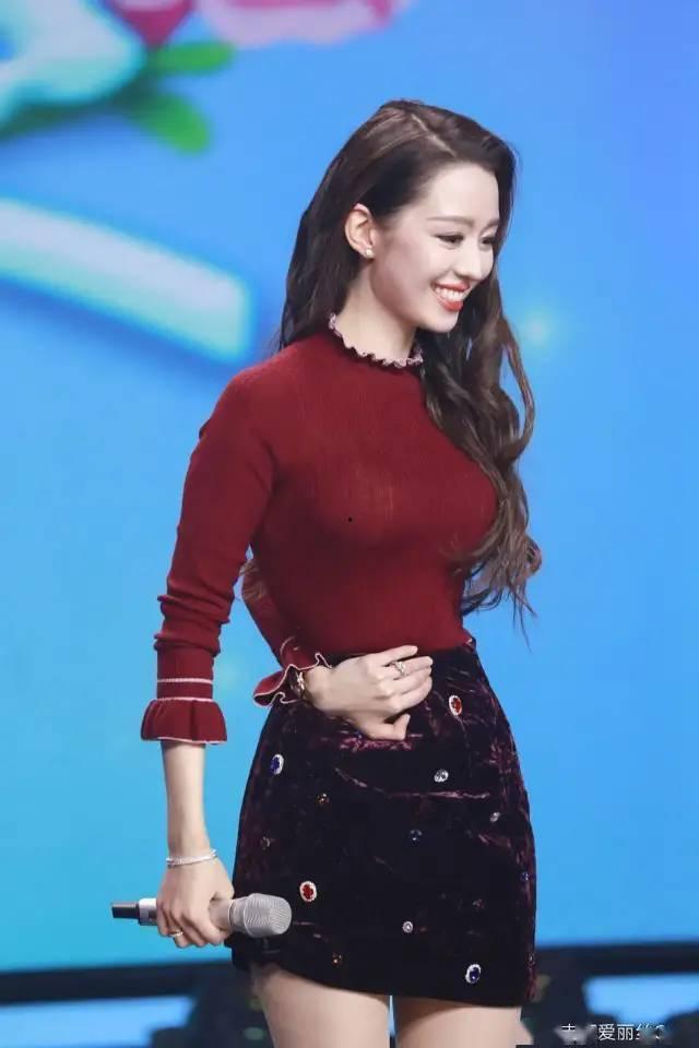 吉娜微博爆料最新消息,揭秘娱乐圈惊人内幕！  第1张