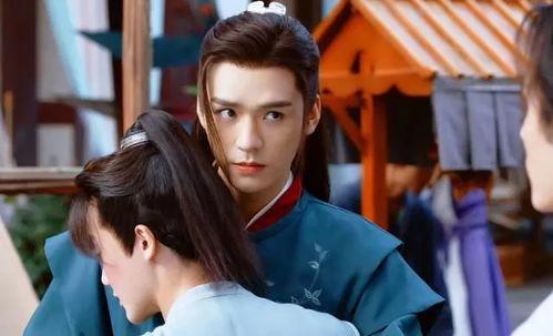 圈内人爆料热巴龚俊花絮,甜蜜互动引粉丝尖叫 第2张 圈内人爆料热巴龚俊花絮,甜蜜互动引粉丝尖叫 第2张